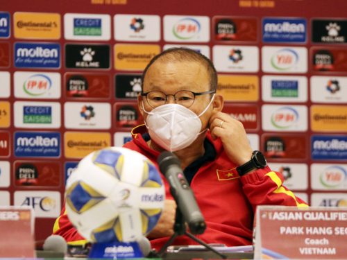 HLV Park Hang Seo ấm ức lên tiếng sau trận thua trước Oman